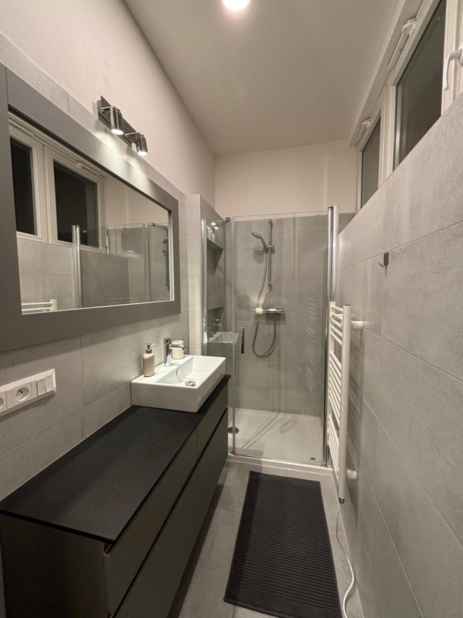 Main City Center - Luxury - Free Parking - City View Bratislava Exteriör bild