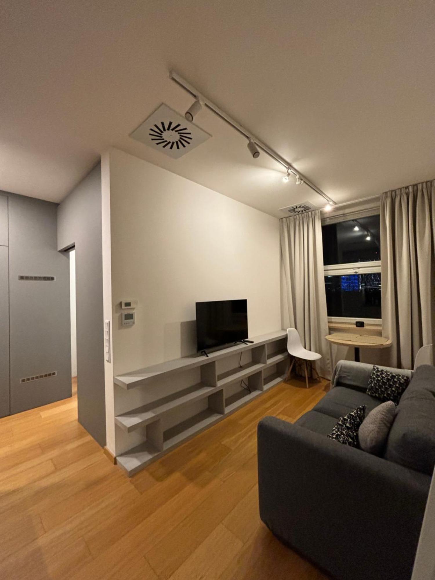 Main City Center - Luxury - Free Parking - City View Bratislava Exteriör bild